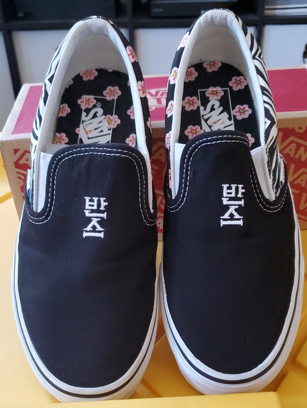 Vans Women's KOREAN Typography with Floral and Zebra Accent Slips Ons